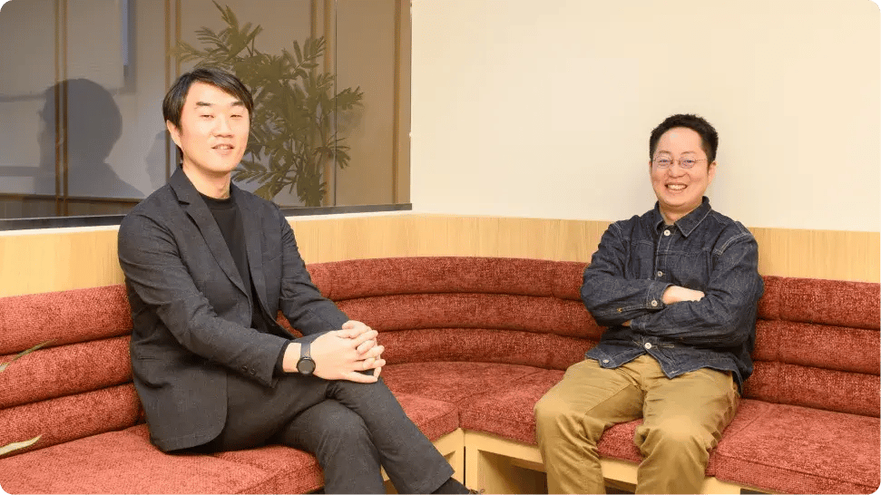 プロダクトマネジャー戌角、システムエンジニア寺島